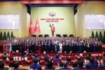 Ban Chấp hành Trung ương Đảng Cộng sản Việt Nam khóa XIV ra mắt Đại hội. (Nguồn: TTXVN)