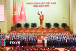 Ban Chấp hành Trung ương Đảng khóa XIV ra mắt Đại hội. (Ảnh: TTXVN)