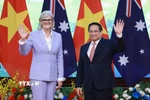 Thủ tướng Phạm Minh Chính hội kiến Toàn quyền Australia Sam Mostyn. (Ảnh: Dương Giang/TTXVN)