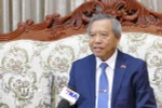 Giáo sư, Viện sỹ Boviengkham Vongdara, Chủ tịch Trung ương Hội Hữu nghị Lào-Việt Nam, trả lời phỏng vấn. (Ảnh: Xuân Tú/TTXVN)