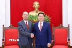 Trưởng Ban Tuyên giáo và Dân vận Trung ương Nguyễn Trọng Nghĩa tiếp Đại sứ Cuba tại Việt Nam Rogelio Polanco Fuentes. (Ảnh: Phương Hoa/TTXVN)