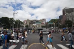 Người dân di chuyển trên đường phố thủ đô Caracas, Venezuela ngày 31/12/2025. (Ảnh: THX/TTXVN)