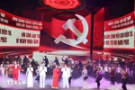Tiết mục biểu diễn tại Chương trình hòa nhạc chính luận nghệ thuật đặc biệt “Mãi mãi niềm tin theo Đảng” ngày 16/1/2026. (Ảnh: Minh Đức/TTXVN)