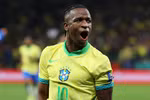 Vinicius lập công giúp Brazil giành quyền dự World Cup 2026.