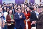 Thủ tướng Phạm Minh Chính dự Hội nghị tổng kết đề án hỗ trợ phụ nữ khởi nghiệp và biểu dương điển hình hợp tác xã do phụ nữ tham gia quản lý năm 2025. (Ảnh: Dương Giang/TTXVN)
