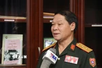 Trung tướng Vongsone Inpanphim, Chủ nhiệm Tổng cục Chính trị Quân đội nhân dân Lào, Thứ trưởng Bộ Quốc phòng Lào, trả lời phỏng vấn. (Ảnh: Xuân Tú/TTXVN)