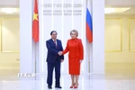 Thủ tướng Phạm Minh Chính hội kiến Chủ tịch Hội đồng Liên bang Nga Valentina Matviyenko. (Ảnh: Dương Giang/TTXVN)