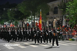 Những "bóng hồng" tỏa sáng trong buổi hợp luyện diễu binh lần thứ hai