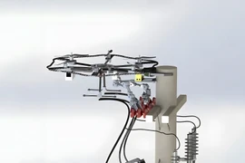 Aerial Robot - Cánh tay robot gắn vào UAV được tạo ra từ tổ hợp công nghệ Robotics và UAV.