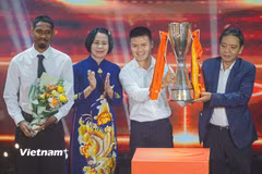 Dàn sao Công an Hà Nội thống trị hàng loạt giải thưởng tại V-League Awards 2026