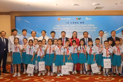 Đại diện Bộ Giáo dục và Đào tạo, Đài Truyền hình Việt Nam và Unic Group hợp tác tổ chức các hoạt động truyền thông thể thao trường học giai đoạn 2026 - 2030. (Ảnh: PV/Vietnam+)