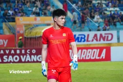 Bất lực trước "người nhện" Trung Kiên, Hà Nội FC mất điểm trận thứ 2 liên tiếp