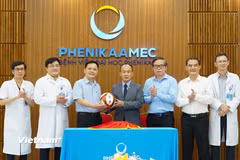 Liên đoàn Bóng đá Việt Nam công bố Bệnh viện Đại học Phenikaa trở thành thành viên của chương trình Mạng Lưới Y Học Thể Thao. (Ảnh: Việt Anh/Vietnam+)