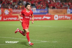 Tiền vệ Việt kiều với ngoại hình điển trai - Damian Vũ Thanh An ghi bàn ngay trong trận ra mắt V-League. (Ảnh: Việt Anh/Vietnam+)