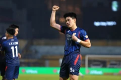 Tiền đạo Đình Bắc lập cú đúp trong chiến thắng 5-1 của Công an Hà Nội trước SHB Đà Nẵng. (Ảnh: CAHNFCVN)