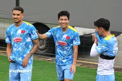 Hoàng Hên báo tin vui lên tuyển Việt Nam với mẹ, quyết cùng Xuân Son hạ Malaysia