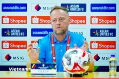 Huấn luyện viên Mano Polking cùng Công an Hà Nội hướng đến danh hiệu vô địch Shopee Cup 2024-2025. (Ảnh: Việt Anh/Vietnam+)