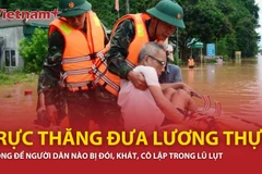 Con Cuông "oằn mình" sau lũ lụt, 5 xã ở Nghệ An vẫn bị cô lập