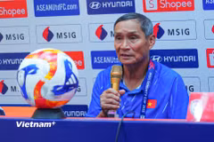 Huấn luyện viên Mai Đức Chung quyết tâm giành chiến thắng ở trận tranh hạng Ba Giải AFF Cup Nữ 2025. (Ảnh: Việt Anh/Vietnam+)