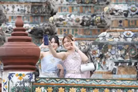 Khách du lịch tại Bangkok, Thái Lan. (Nguồn: THX/TTXVN)