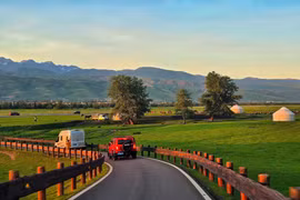 Caravan, xu hướng được lựa chọn “đi để sống” thay vì chỉ “đi để nghỉ.” (Ảnh: CTV/Vietnam+)
