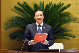 Phó Chủ tịch Quốc hội Nguyễn Khắc Định phát biểu tại phiên họp sáng nay, ngày 27/10. (Ảnh: Doãn Tấn/TTXVN)