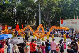 Festival Thu Hà Nội 2023 lần đầu được tổ chức tại Hà Nội thu hút người dân cả nước và khách quốc tế. (Ảnh: TTXVN)
