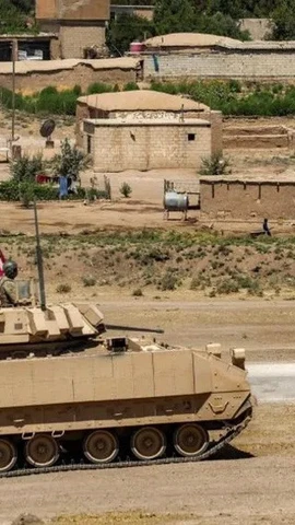 Quân đội Mỹ đã duy trì sự hiện diện tại Syria từ năm 2015 để hỗ trợ huấn luyện các lực lượng khác trong chiến dịch chống lại IS. (Ảnh: Getty)