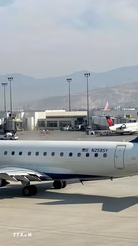 Máy bay của Hãng hàng không Delta Air Lines tại sân bay quốc tế Salt Lake City, bang Utah, Mỹ. (Ảnh minh họa: AFP/TTXVN)