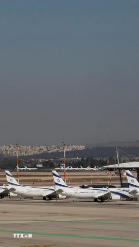 Máy bay của hãng hàng không El Al tại sân bay quốc tế Ben Gurion ở gần Tel Aviv, Israel. (Ảnh: THX/TTXVN)