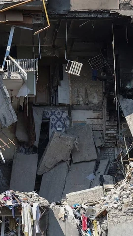 Một tòa nhà chung cư tại Odesa, Ukraine, bị máy bay không người lái của Nga tấn công. (Ảnh: Reuters)