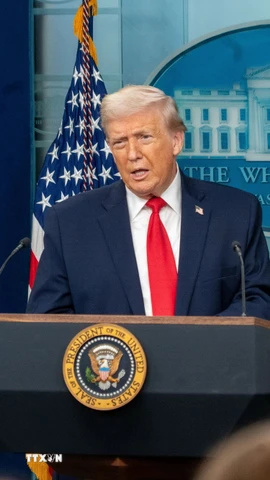 Tổng thống Mỹ Donald Trump phát biểu tại cuộc họp báo ở Nhà Trắng, Washington, D.C. (Ảnh: THX/TTXVN)