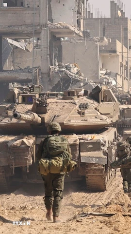 Quân đội Israel được triển khai tại Dải Gaza. (Ảnh: THX/TTXVN)