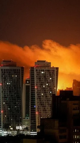 Nga tiến hành cuộc tấn công lớn bằng máy bay không người lái và tên lửa vào Ukraine ngày 10/7. (Ảnh: Reuters)