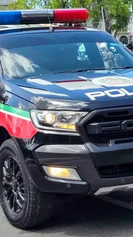 Xe cảnh sát Suriname. (Ảnh: People)