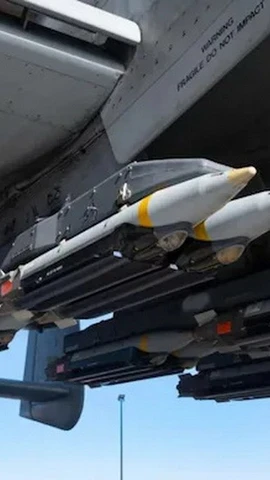 GBU-39/B chứa các hệ thống dẫn đường và nhắm mục tiêu tiên tiến mà Washington muốn giữ ngoài tầm với của các quốc gia đối thủ. (Nguồn: Không quân Mỹ)