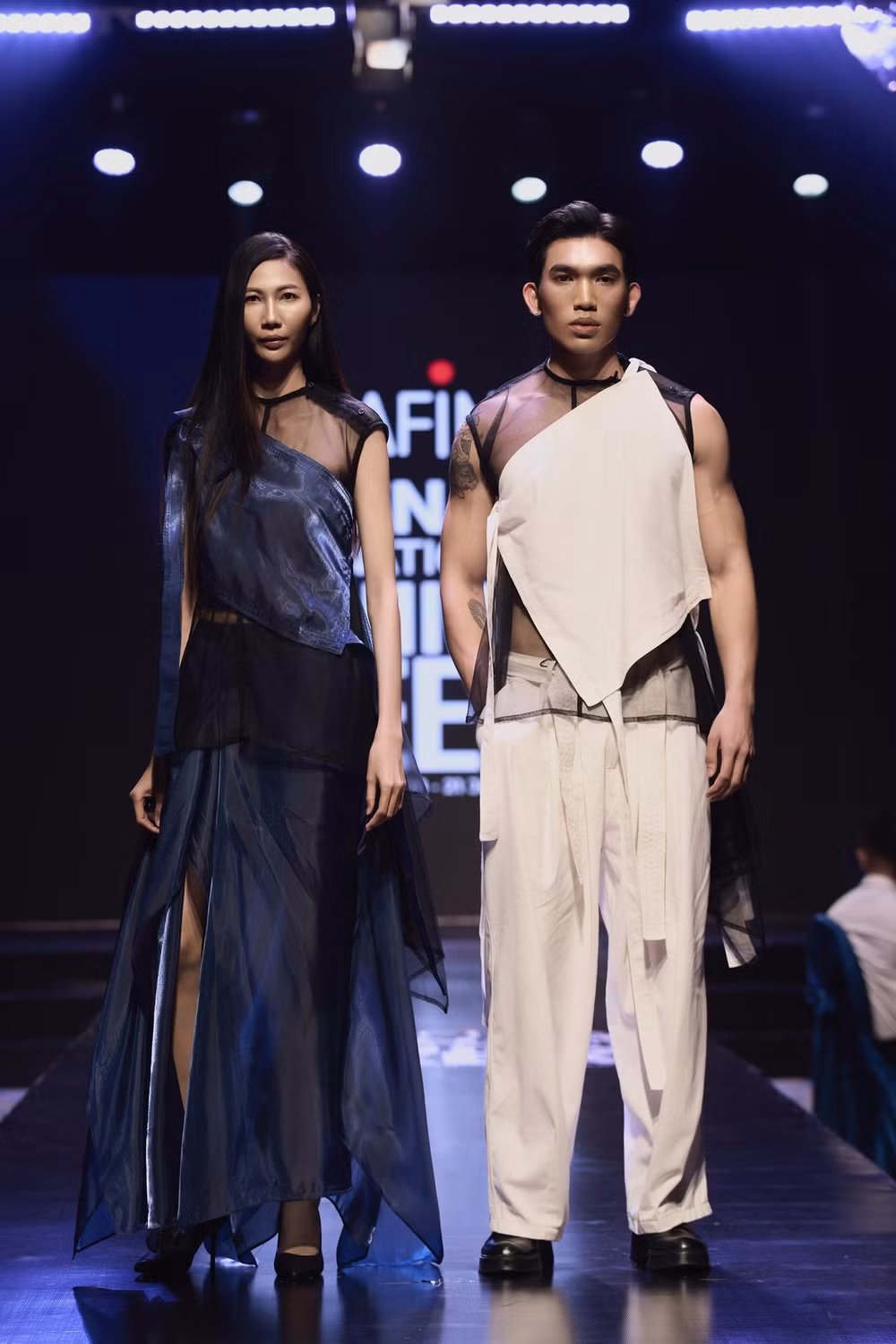 14-hai-look-den-tu-thuong-hieu-moi-dien.jpg