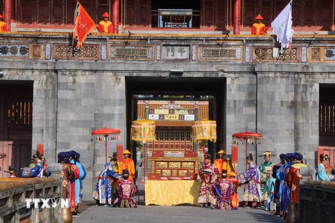 cong-bo-festival-hue-2026-va-tai-hien-le-ban-soc2.jpg