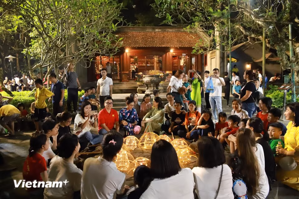 vnp-tour-dem-den-hung-14-7412-3.jpg