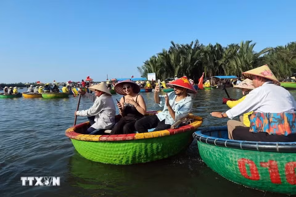 thuyen-thung-7-resize.jpg