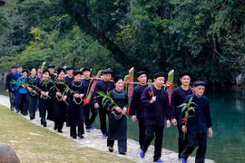Nghi lễ rước nước trong Lễ hội "Về nguồn Pác Bó". (Nguồn: Bộ Văn hóa, Thể thao và Du lịch)