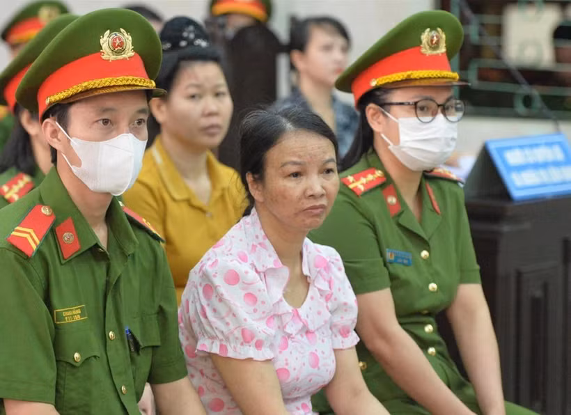 Bị cáo Trần Thị Hiền - mẹ nữ sinh giao gà tại phiên tòa phúc thẩm. (Nguồn: Pháp luật Thành phố Hồ Chí Minh)