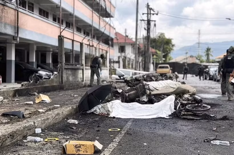 Hiện trường vụ đánh bom. (Nguồn: The Straits Times)