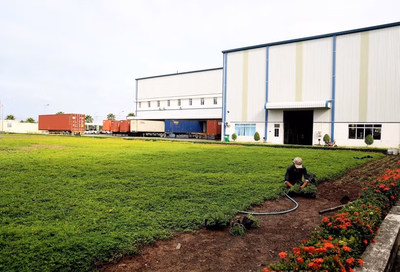 Không gian xanh trong một khu công nghiệp của tỉnh Đồng Nai. (Nguồn: TTXVN)
