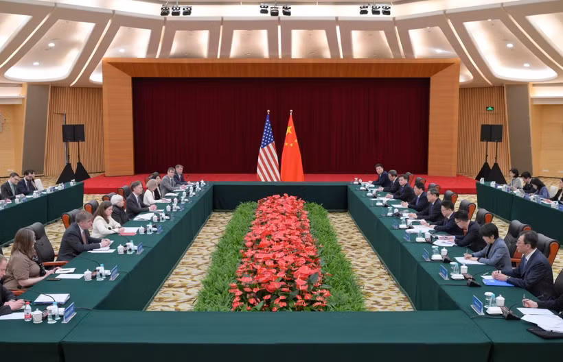 Quang cảnh cuộc thảo luận giữa Phó Thủ tướng Trung Quốc Hà Lập Phong và Bộ trưởng Tài chính Mỹ Janet Yellen tại tỉnh Quảng Đông (Trung Quốc), ngày 5/4/2024. (Ảnh: THX/TTXVN)