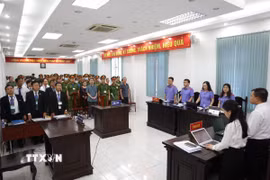 Quang cảnh tòa tuyên án. (Ảnh: Hồng Đạt/TTXVN)