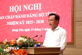 Bí thư Tỉnh ủy Hưng Yên Nguyễn Hữu Nghĩa phát biểu tại Hội nghị. (Ảnh: Đinh Văn Nhiều/TTXVN)