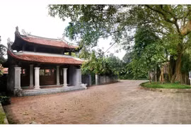 Tam quan đền Mây. (Ảnh: Vietnam+)