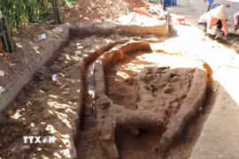 Lò nung mới được phát hiện tại vườn nhà ông Nguyễn Kiên, thôn Phú Bình, xã Tịnh Khê (Quảng Ngãi). (Ảnh: Đinh Hương/TTXVN)
