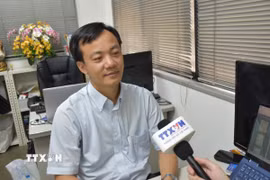 Anh Cao Thanh Định, nhà sáng lập kiêm Giám đốc điều hành Công ty ANPz Co., Ltd. chia sẻ với phóng viên TTXVN những đánh giá về ý nghĩa của Nghị quyết 23 từ thực tiễn tại Hiroshima. (Ảnh: Nguyễn Tuyến/TTXVN)